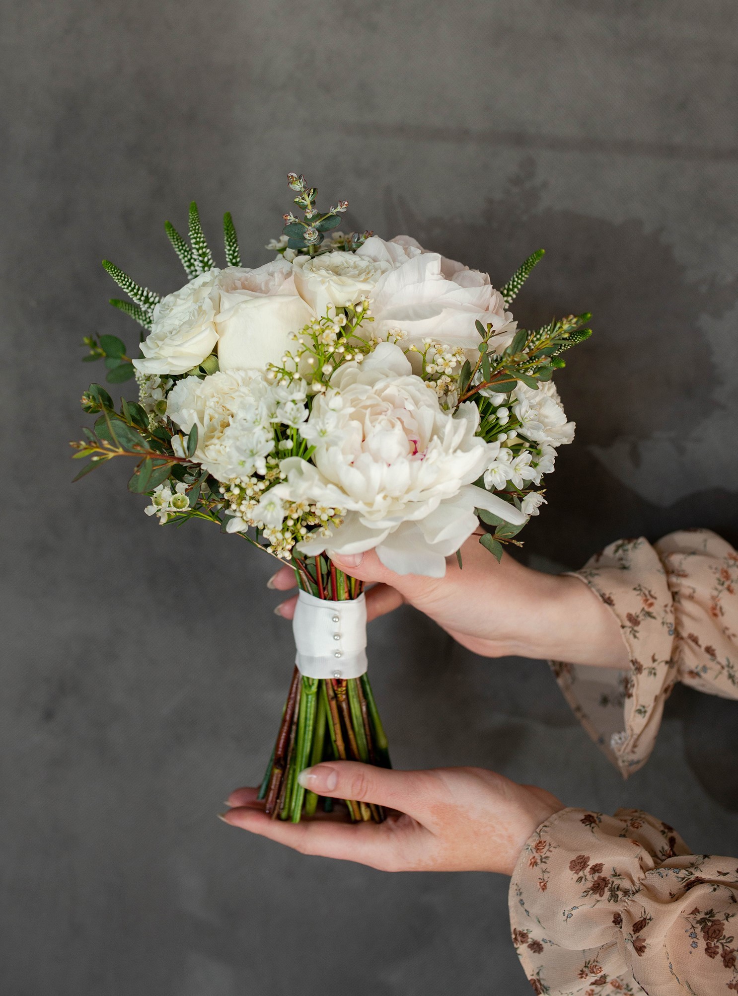 SILK & FABRIC ARTIFICIAL FLOWERS